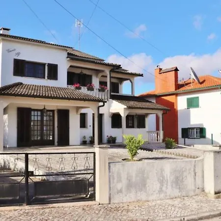 Сasa de vacaciones Vivenda Alju *